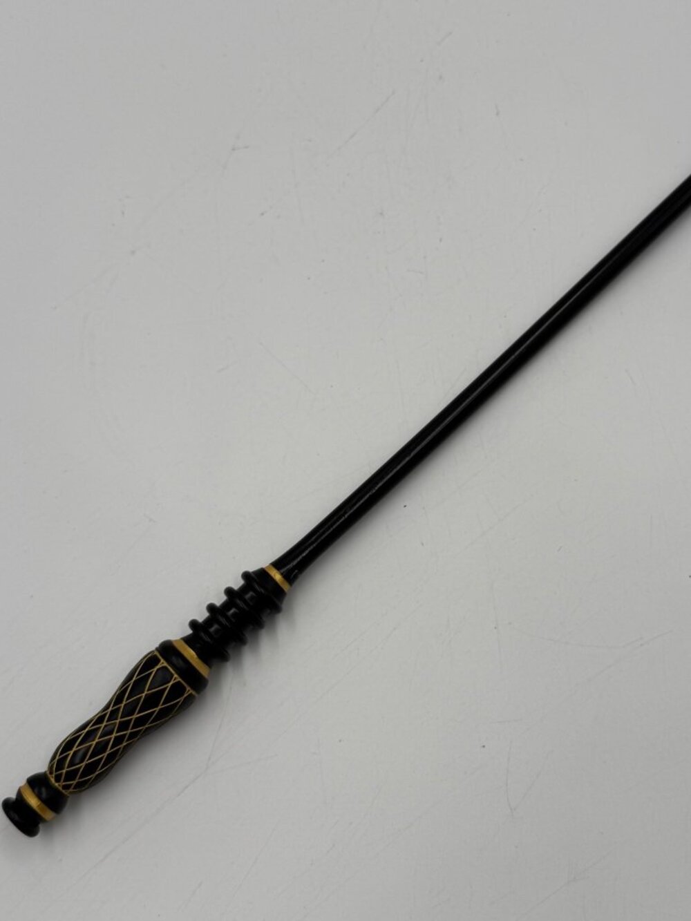 Universal The Wizarding World of Harry Potter Black Ebony and Unicorn Hair Wand